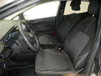 Ford Fiesta TREND picture 17