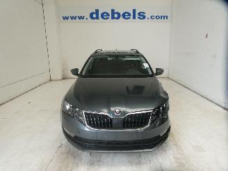 Damaged car Skoda Octavia AMBITION 2020/6