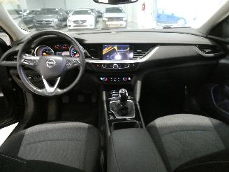 Opel Insignia 1.6D EDITION picture 22