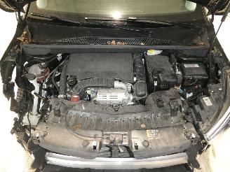 Opel Crossland 1.2  TURBO picture 23