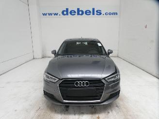 damaged passenger cars Audi A3 SPORTBACK 2019/3