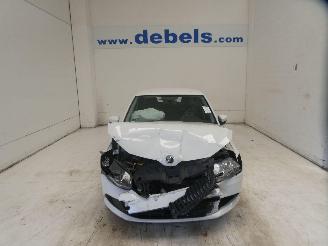 Coche accidentado Skoda Fabia AMBITION 2018/9