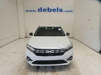 Vaurioauto  passenger cars Dacia Sandero III 2025/11