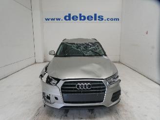 damaged passenger cars Audi Q3  2017/5