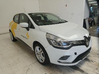 Renault Clio MOTORSCHADE picture 9