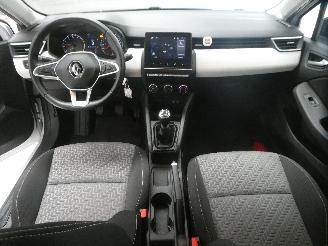 Renault Clio  picture 13