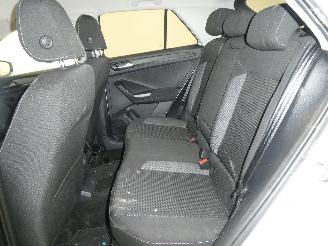 Volkswagen T-Roc ACTIVE picture 23