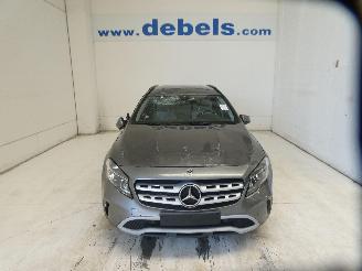 Voiture accidenté Mercedes GLA 180 2019/4