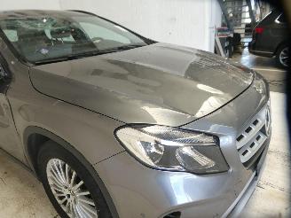 Mercedes GLA 180 picture 23