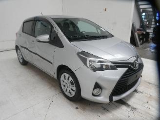 Toyota Yaris Y-OUNG picture 13