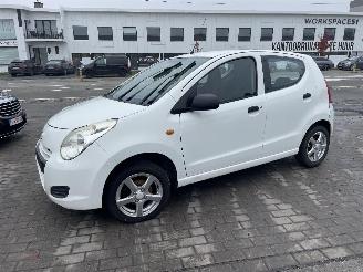 Unfallwagen Suzuki Alto 1.0I 2010/6