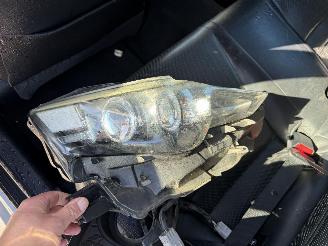 Lexus IS 300H picture 12