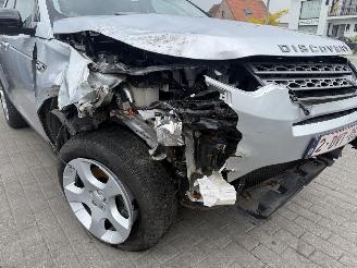 Land Rover Discovery Sport 2.0 TD4 HSE picture 11
