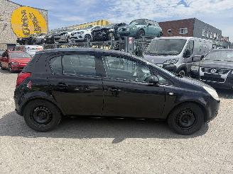 Opel Corsa 1.2 INNOVATION picture 2