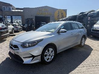 Auto incidentate Kia Ceed 1.0 T-GDI COMFORT 2022/8