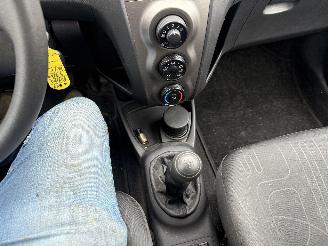 Toyota Yaris 1.0 5D picture 15