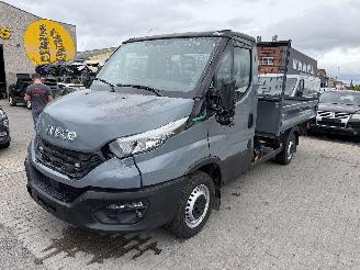 uszkodzony samochody osobowe Iveco Daily 3.5-TNC 2022/9