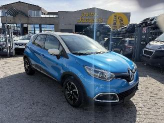 Damaged car Renault Captur MOTOR PROBLEM 2015/3