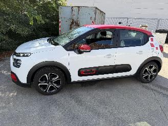 Voiture accidenté Citroën C3 1.2I SHINE 2021/10
