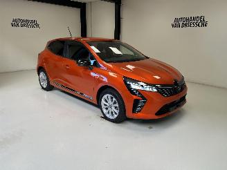 Voiture accidenté Renault Clio  2025/7