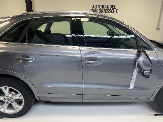 Audi Q3 S-LINE /S TRONIC picture 4
