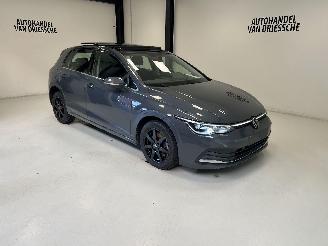 Coche accidentado Volkswagen Golf PLUGIN HYBRIDE 2022/11