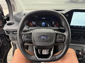Ford Tourneo Custom L2 9-persoons picture 8