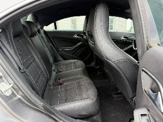 Mercedes Cla-klasse 200 picture 21