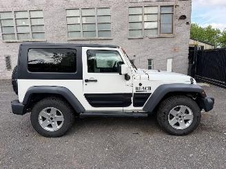 Vaurioauto  passenger cars Jeep Wrangler SPORT 2010/7
