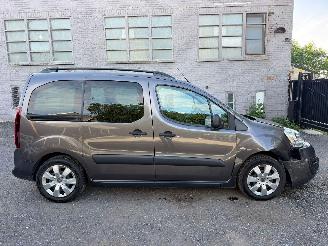 uszkodzony samochody osobowe Citroën Berlingo 1.2 I 2018/1