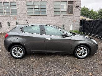 Schadeauto Alfa Romeo Giulietta  2014/7