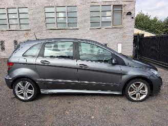 Damaged car Mercedes B-klasse CDI 2010/4