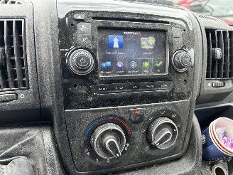 Peugeot Boxer 330 2.0 BLEU HDI  L2H2 PREMIUM PACK picture 8