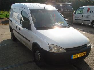 Unfall Kfz Van Opel Combo 1.300 DIESEL 2011/1