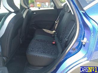 Renault Captur  picture 14
