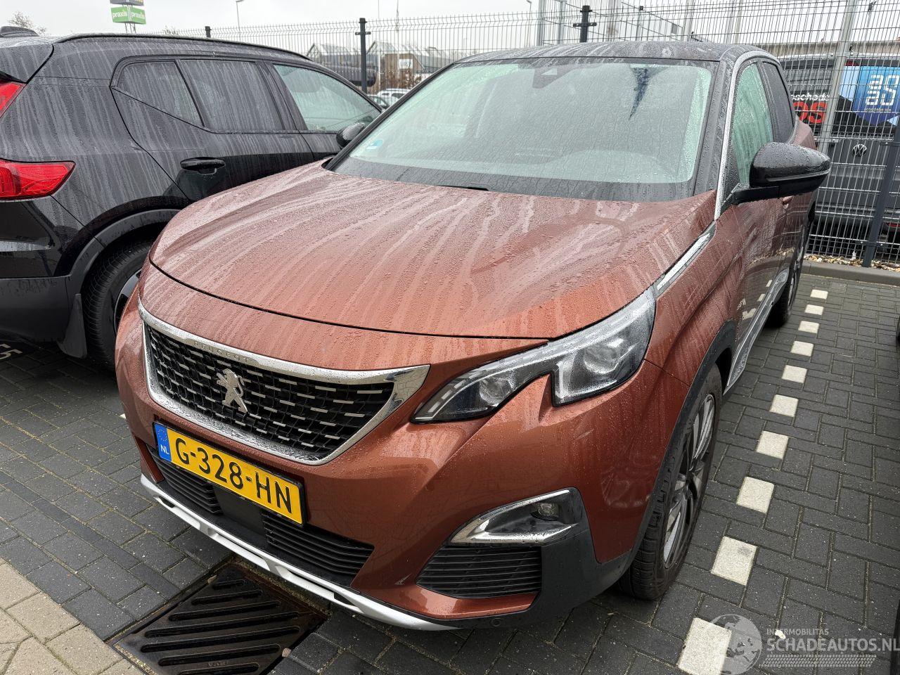 Peugeot 3008 1.2 PureTech  Blue Lease Premium