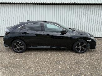 Honda Civic 1.0 i-VTEC Executive Automaat Panoramadak picture 2