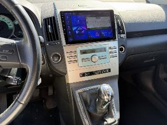 Toyota Corolla-verso 1.6 VVT-i Dynamic Navigatie Airco 5-Pers. picture 14
