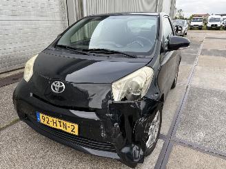 Unfallwagen Toyota iQ 1.0 VVTi Comfort 2009/2