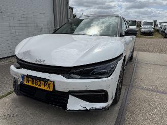 krockskadad bil auto Kia EV6 GT-Line 77.4 kWh Panoramadak 2021/12