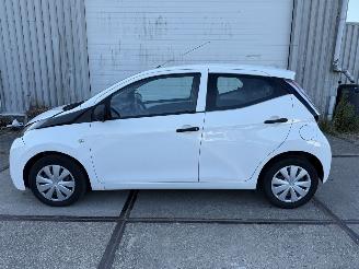 Toyota Aygo 1.0 VVT-i x-fun picture 6