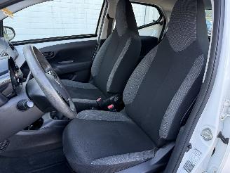 Toyota Aygo 1.0 VVT-i x-fun picture 21