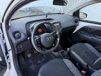 Toyota Aygo 1.0 VVT-i x-fun picture 16