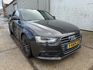 skadebil auto Audi A4 1.8 TFSI Business Edition 2013/5