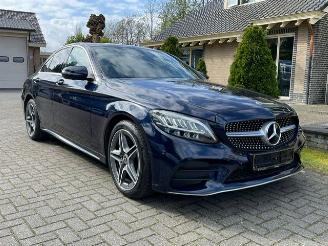 Unfallwagen Mercedes C-klasse 200 d AMG LINE  NAVI CAMERA LED 2018/10