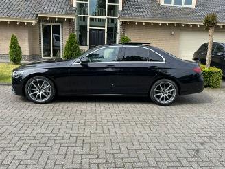 Mercedes E-klasse 200 d AMG LINE PANORAMADAK CAMERA NAVI LED picture 2