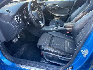 Mercedes A-klasse 250 4MATIC URBAN PANO NAVI PDC picture 10