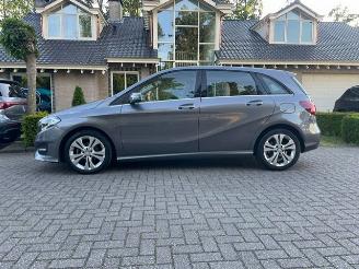 Mercedes B-klasse 180 d NAVI KLIMA PDC picture 2