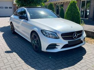 Voiture accidenté Mercedes C-klasse 180 / 160 AMG LINE PANO NAVI LED CAMERA 2018/11