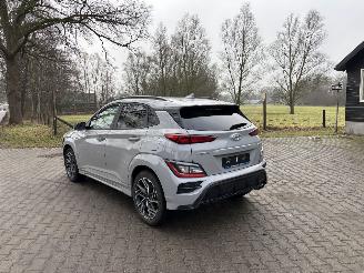 Voiture accidenté Hyundai Kona N-LINE 125 PK SPORT T-GDI CLIMA CAMERA APP LED B.J 04-2023 LICHTE SCHADE 2023/4